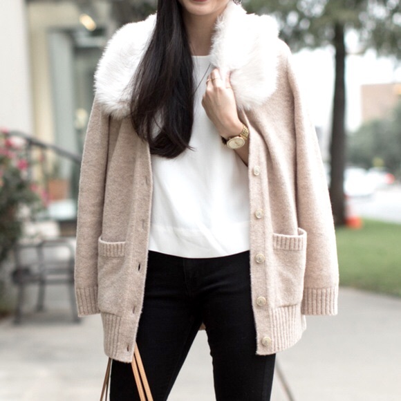 Banana Republic Merino boyfriend cardigan w/ fur - Picture 1 of 10